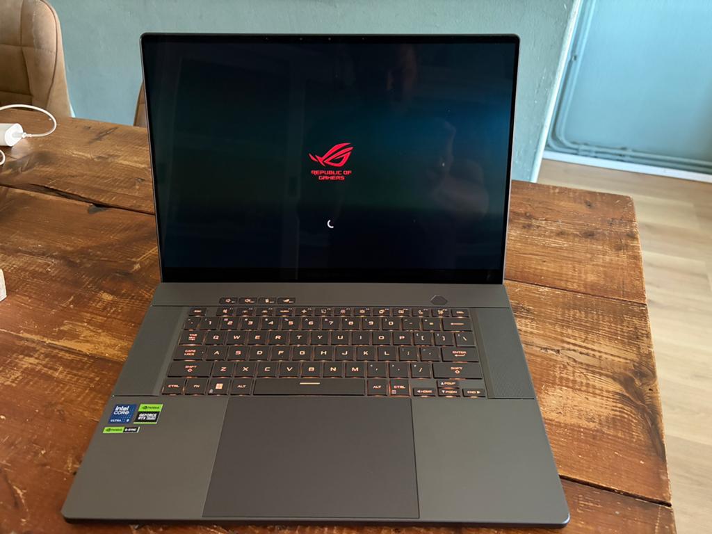 Asus ROG Zephyrus G16 gaming laptop Oled, Computers en Software, Windows Laptops, Zo goed als nieuw, 16 inch, SSD, 4 Ghz of meer