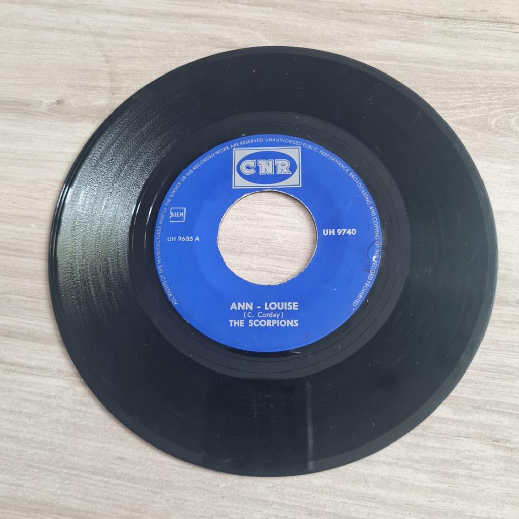 The Scorpions - Ann-Louise / Baby Back Now (Single), Cd's en Dvd's, Vinyl Singles, Gebruikt, 7 inch, Single, Ophalen of Verzenden