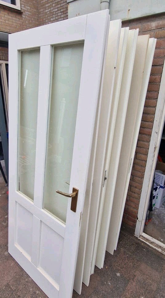 Gratis af te halen 9 binnen deuren opdek (1x glas inzet ), Doe-het-zelf en Verbouw, Deuren en Horren, Ophalen, Gebruikt, 80 tot 100 cm