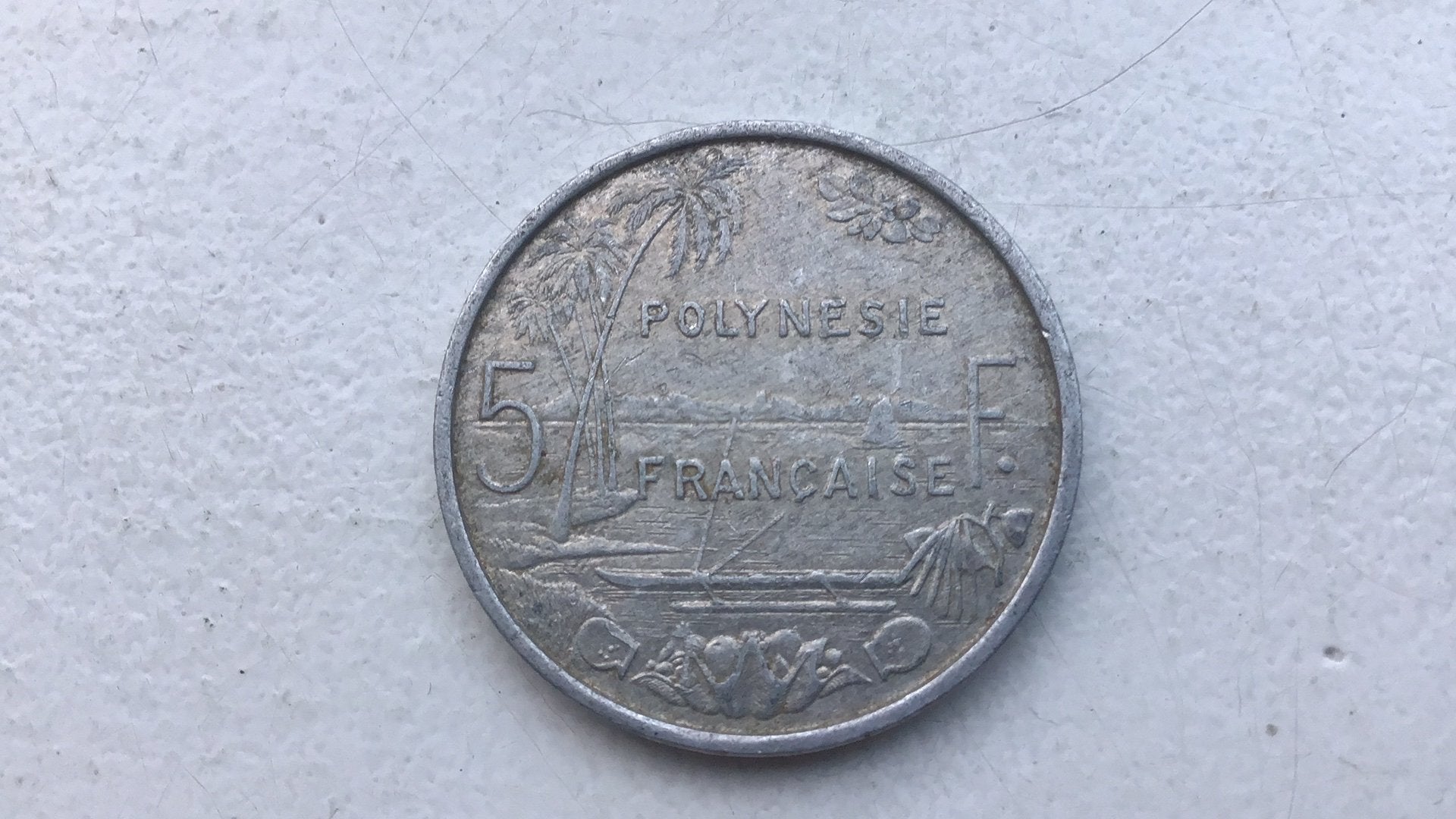 Frans Polynesie 5 francs 1983., Postzegels en Munten, Ophalen of Verzenden