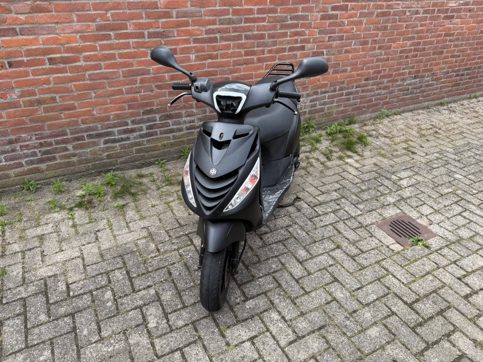 Piaggio Zip (2009) - Geel kenteken (Lichte opknapper), Ophalen, Gebruikt, Maximaal 45 km/u, Zip
