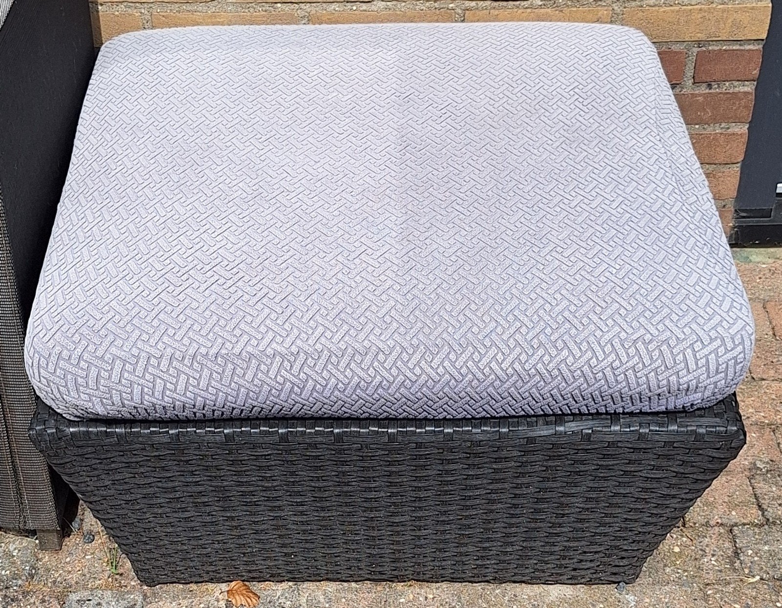 Tuin hocker met kussen, Ophalen
