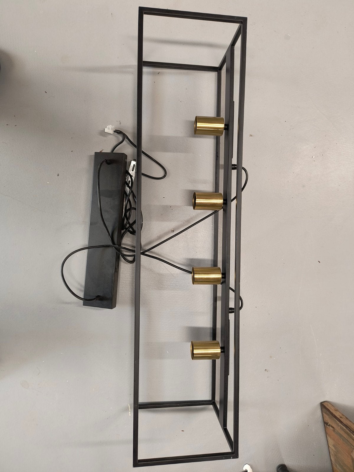 Zwarte tafellamp met 4 gouden fittingen, Overige merken, Gebruikt, Zwart, E27 (groot)