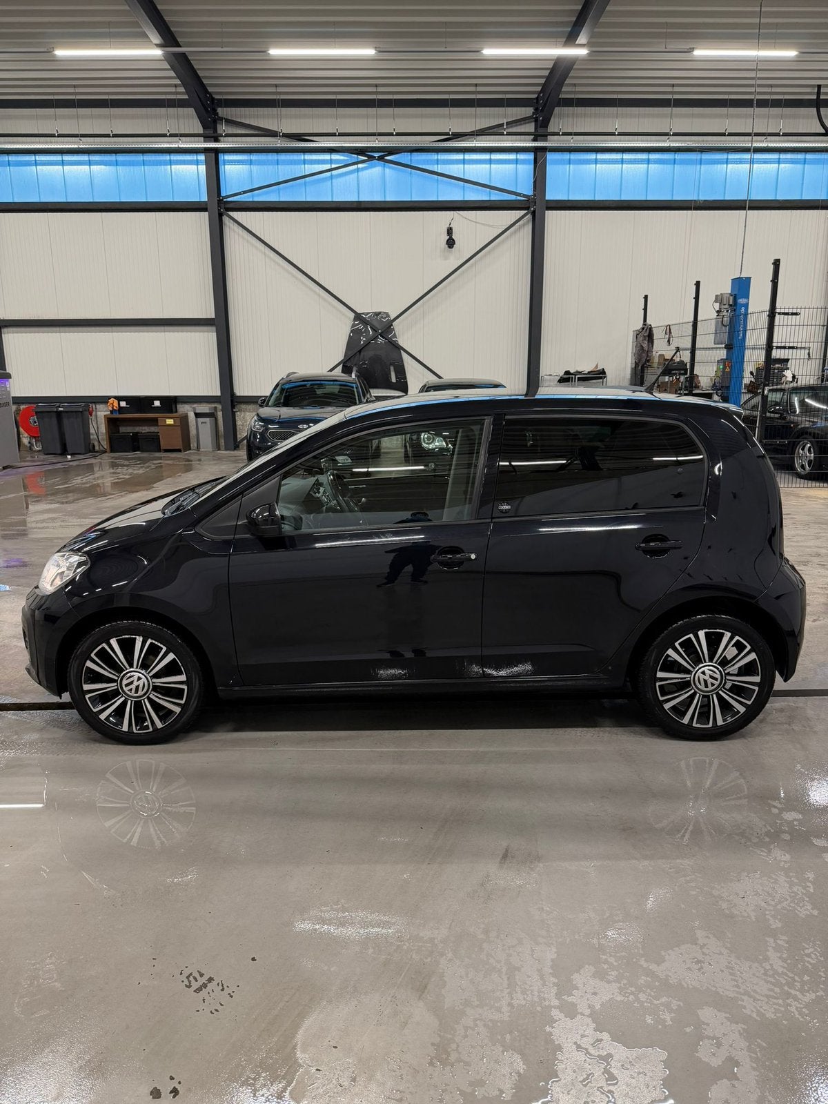 Volkswagen up! 1.0 44KW 5-DRS 2017 Zwart, Auto's, Volkswagen, Voorwielaandrijving, Up!, 4 stoelen, Bedrijf
