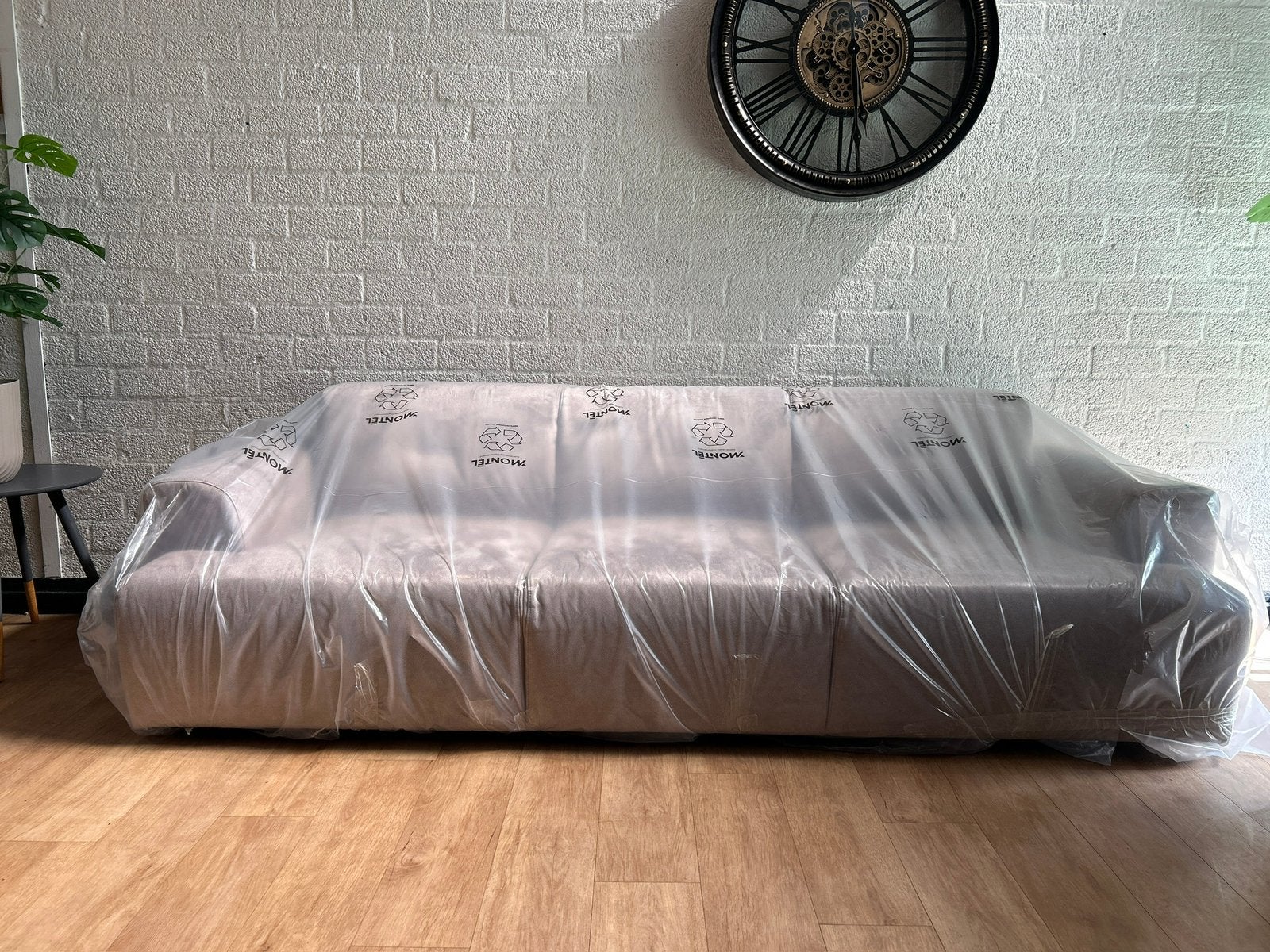 Foto 3 van MONTÈL PREMIUM VELVET | 3-ZITS + 2-ZITS | SHOWROOMMODEL