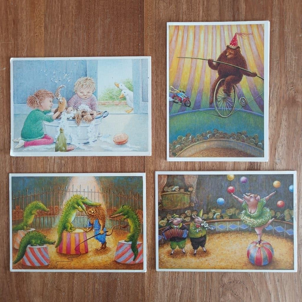 4 ansichtkaarten Annet Kossen kinderpostzegels 1980, Verzamelen, Ansichtkaarten | Themakaarten, Ophalen of Verzenden, 1980 tot heden