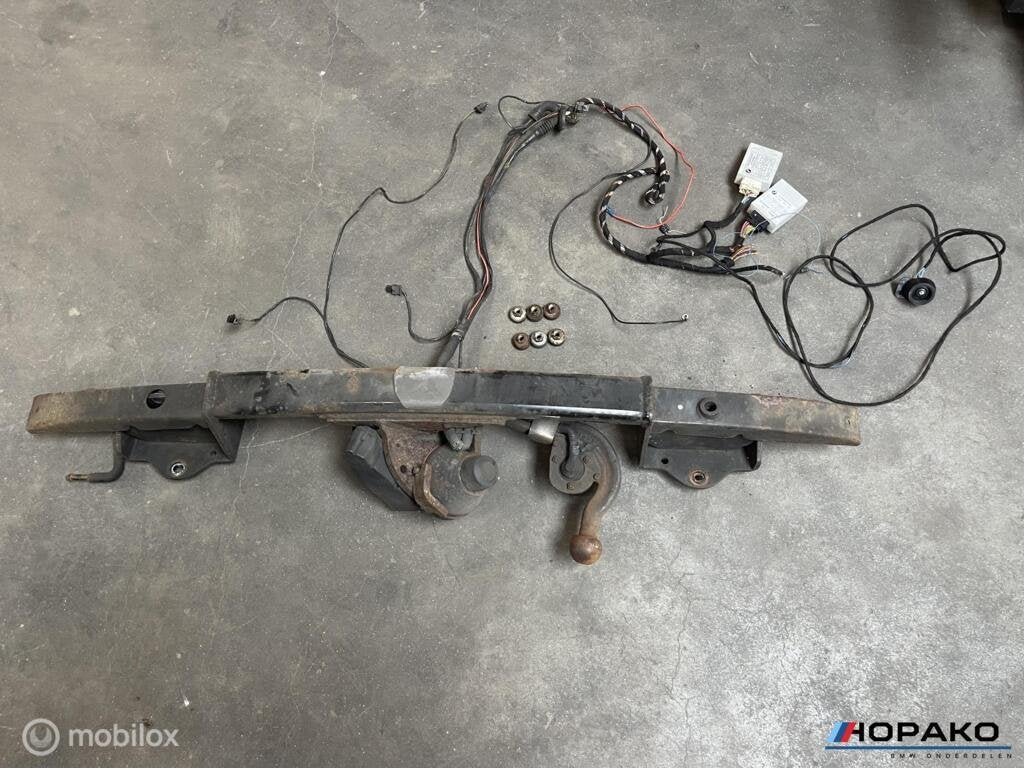 Trekhaak wegdraaibaar elektrisch BMW 3 serie E90 E91 E92, Gebruikt, Einsteinlaan 5 rijswijk, Bmw, Ophalen of Verzenden