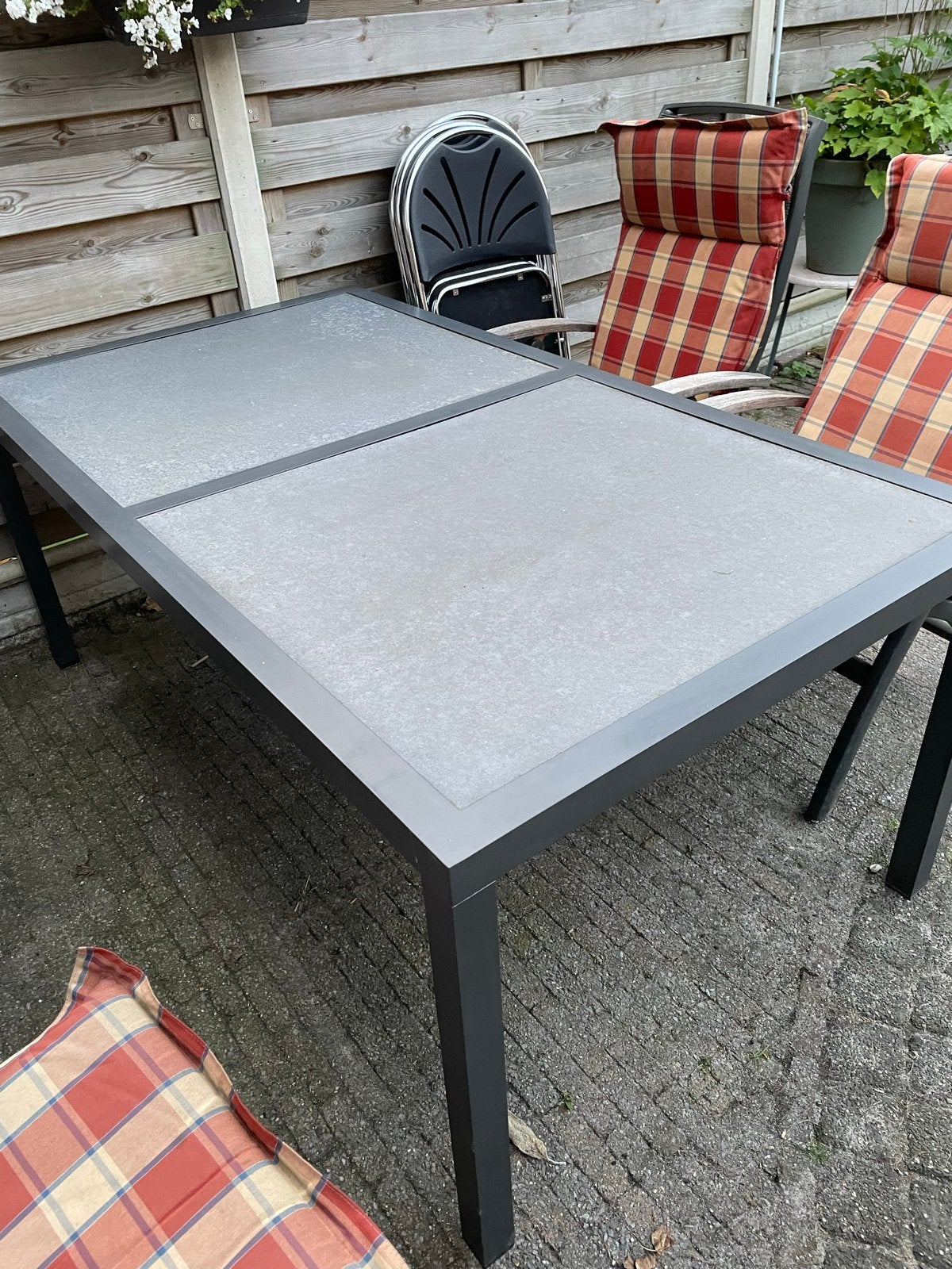 Hartman tuintafel met ingelegd leisteen en aluminium frame, Ophalen, Gebruikt, Rechthoekig, Aluminium