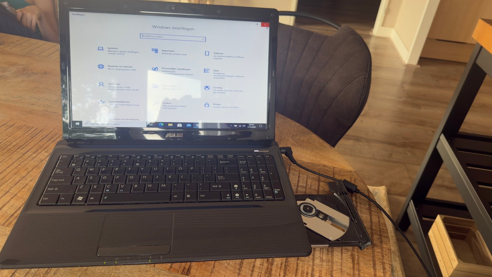 ASUS 8U2UBM4, Ophalen of Verzenden, Gebruikt