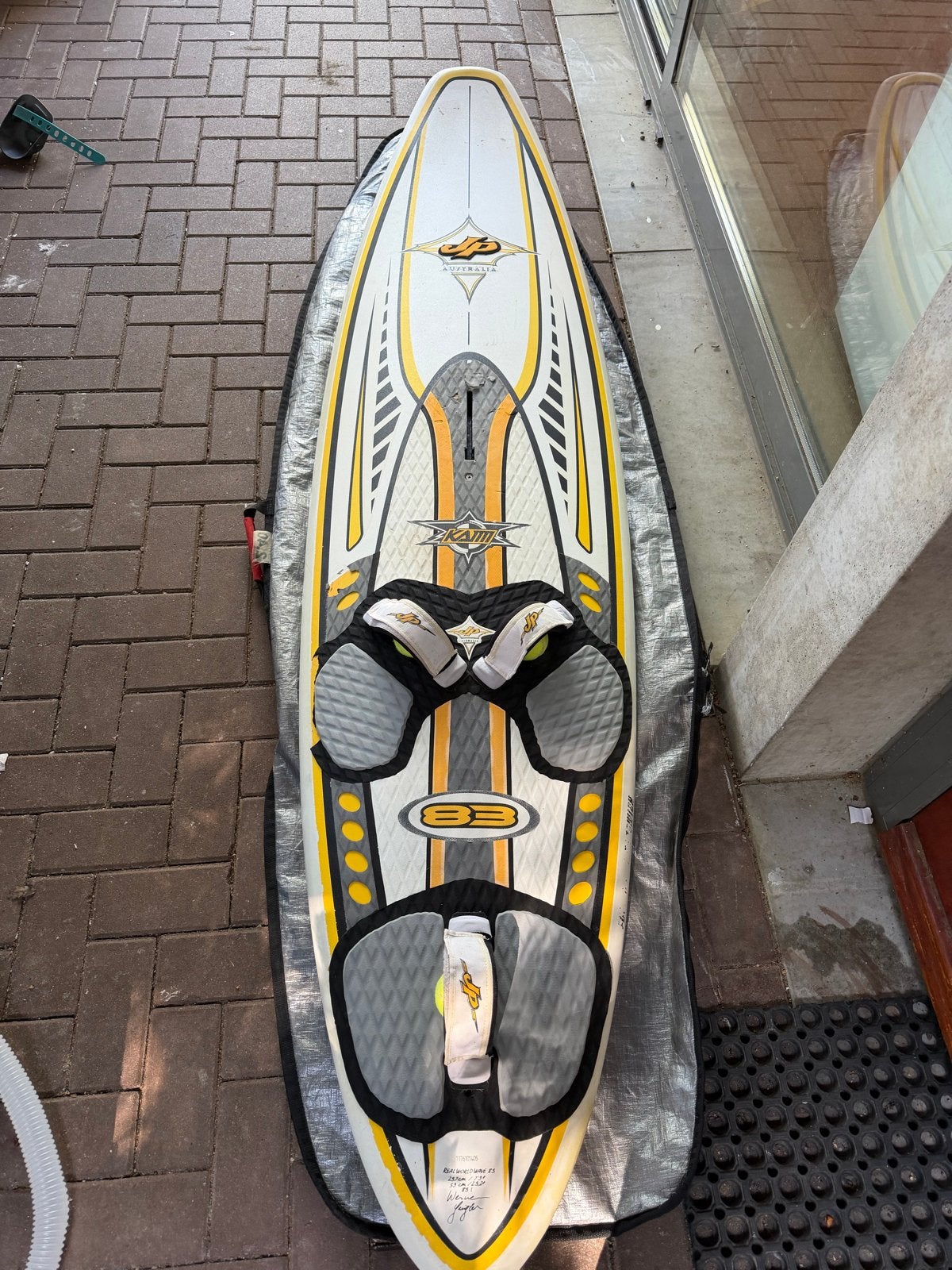 JP Australia surfplank (83 liter)  met vin en boardbag, Watersport en Boten, Windsurfen, Ophalen, Gebruikt, Minder dan 250 cm