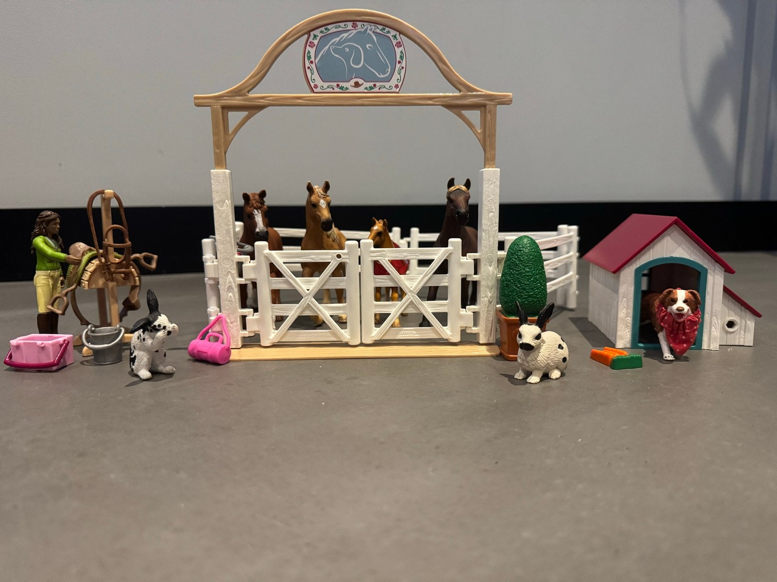 Schleich Paardenstal met accessoires en dieren, Verzenden, Zo goed als nieuw