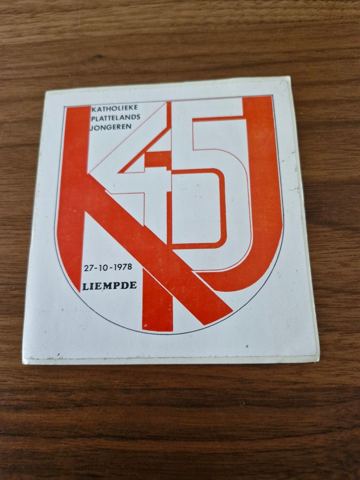 8816 Vintage sticker Katholieke Plattelands Jongeren 1978, Ophalen of Verzenden, Gebruikt, Bedrijf of Vereniging