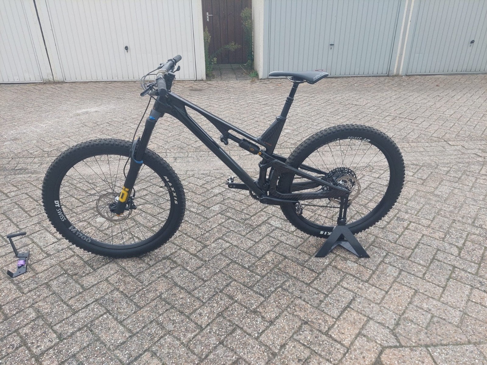 UNNO Burn 2021 Limited Edition (2/50) carbon, Fietsen en Brommers, Fully, Zo goed als nieuw, Schijfrem, Ophalen