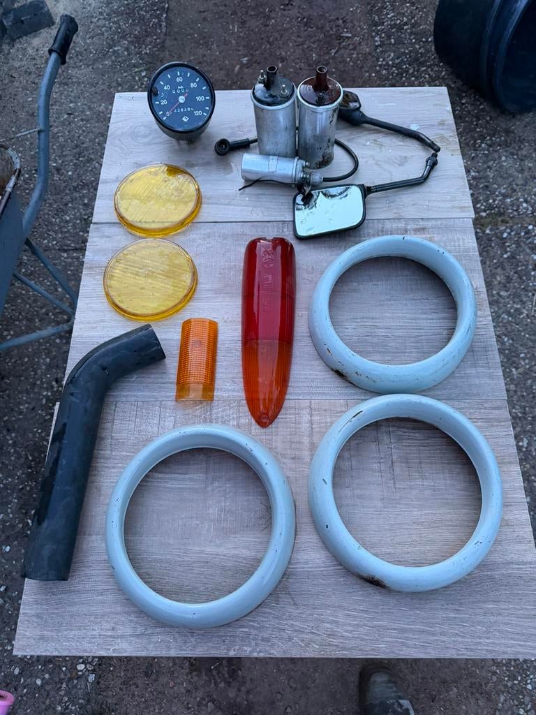 Te koop: Aantal Trabant onderdelen. Alles in 1 koop!, Ophalen of Verzenden
