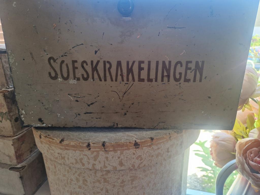 Mooi oud winkelblik Soeskrakelingen, Verzamelen, Blikken, Ophalen of Verzenden, Gebruikt, Overige