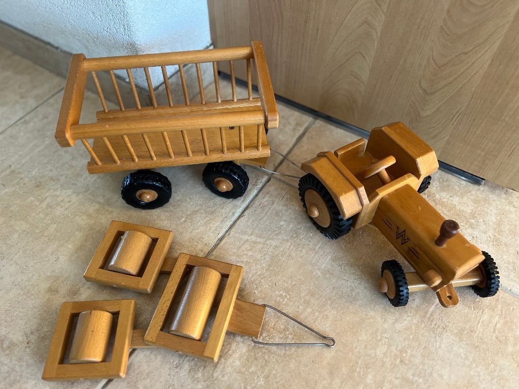 speelgoed tractor Friedrich Werdau + hooiwagen FWF  52 cm L, Kinderen en Baby's, Ophalen of Verzenden, Zo goed als nieuw, Overige typen