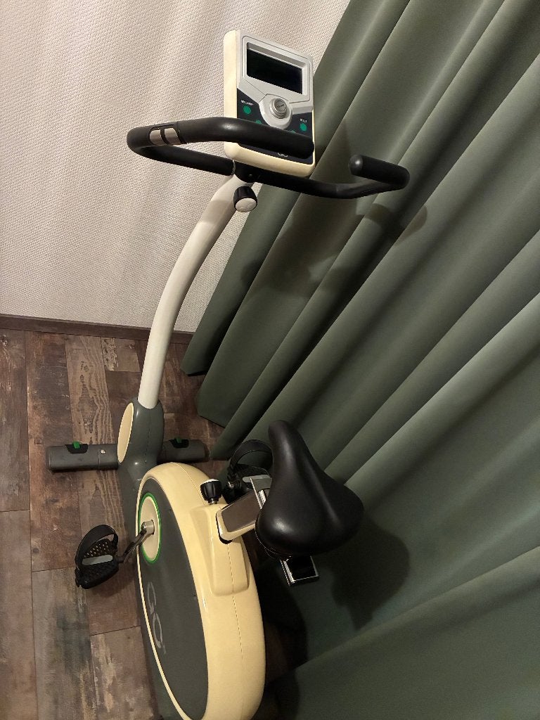 Hometrainer Tunturi Go 50 in uitstekende staat, Sport en Fitness, Fitnessapparatuur, Ophalen, Overige materialen, Gebruikt, Benen