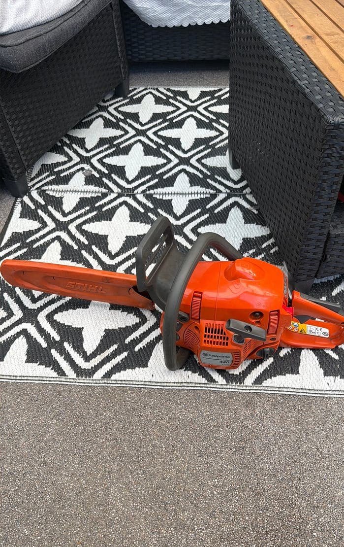 Husqvarna 440 Benzine Kettingzaag 38CM, Ophalen of Verzenden, Zo goed als nieuw, Overige soorten
