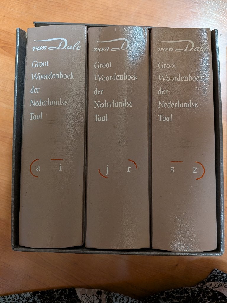 dikke van dale', Ophalen of Verzenden, Zo goed als nieuw, Van Dale, Nederlands