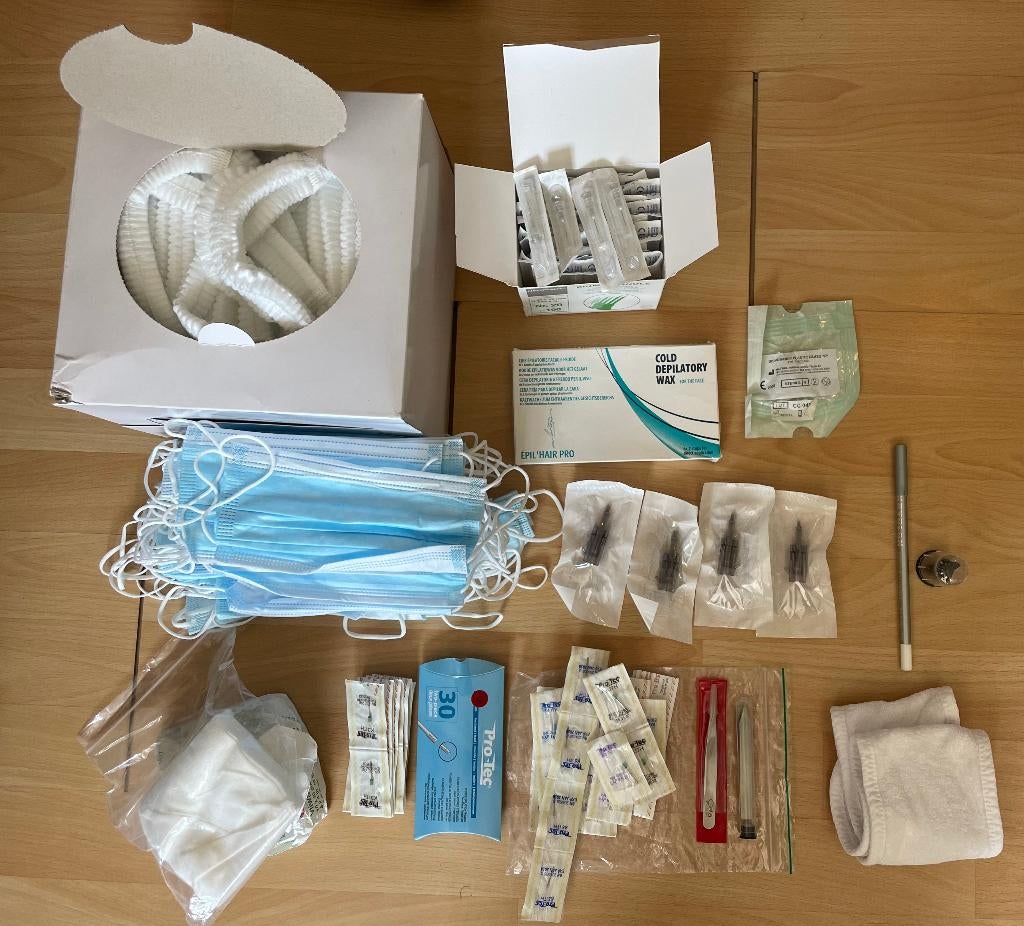 Huidtherapie 1e jaars materialen pakket, Ophalen, Gebruikt
