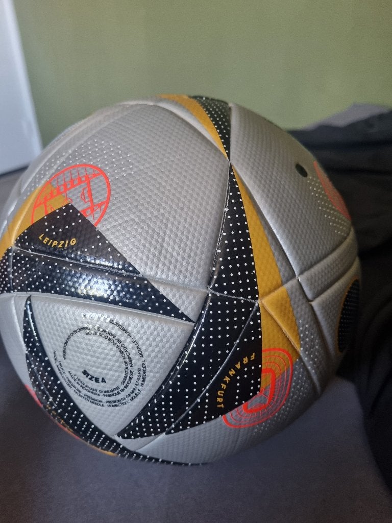 adidas Fussballliebe Finale EK 2024 Voetbal - maat 4, Ophalen of Verzenden, Nieuw, Buitenlandse clubs, Overige typen