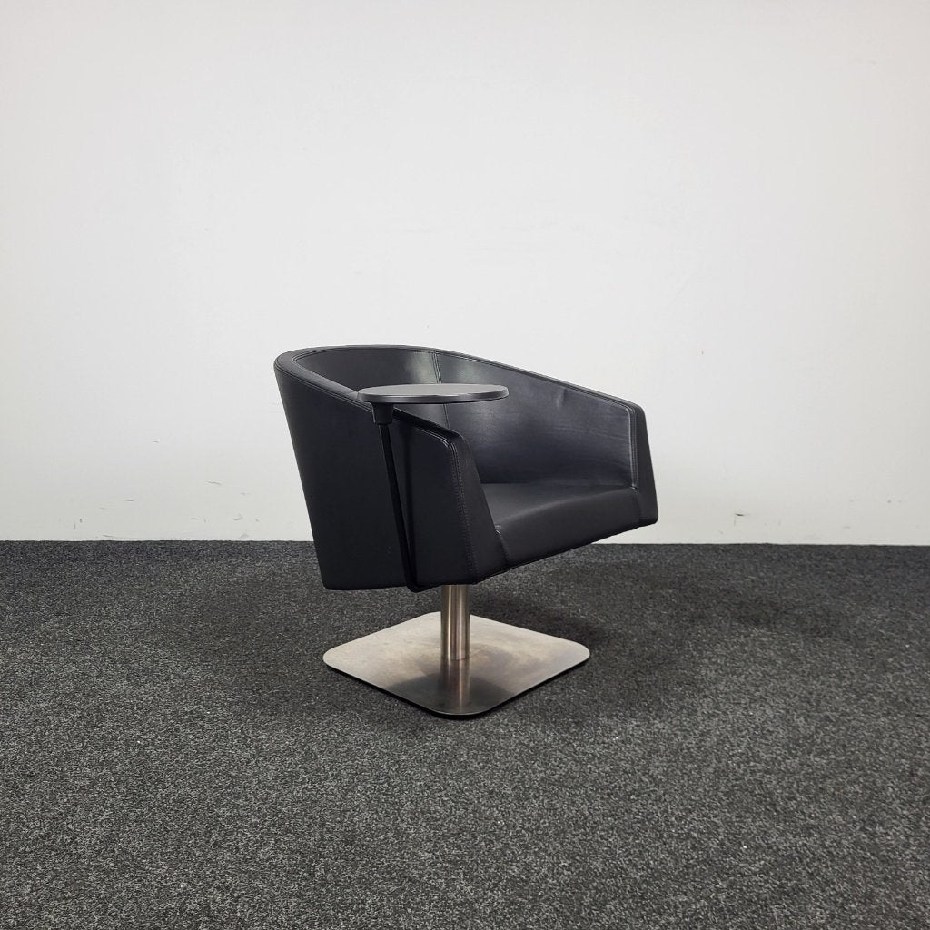 Zwart Leren Fauteuil - Draaibaar 25092, Ophalen, Gebruikt, 50 tot 75 cm, Leer