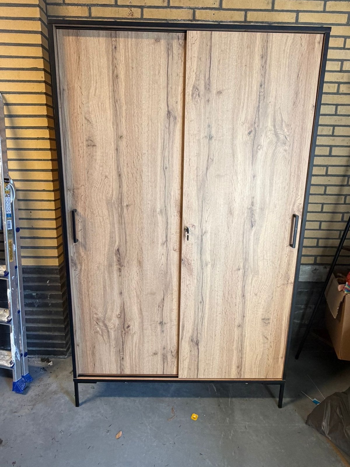 Set van twee kasten die op slot kunnen, Huis en Inrichting, Kasten | Roldeurkasten en Archiefkasten, Ophalen, 100 tot 150 cm, Zo goed als nieuw