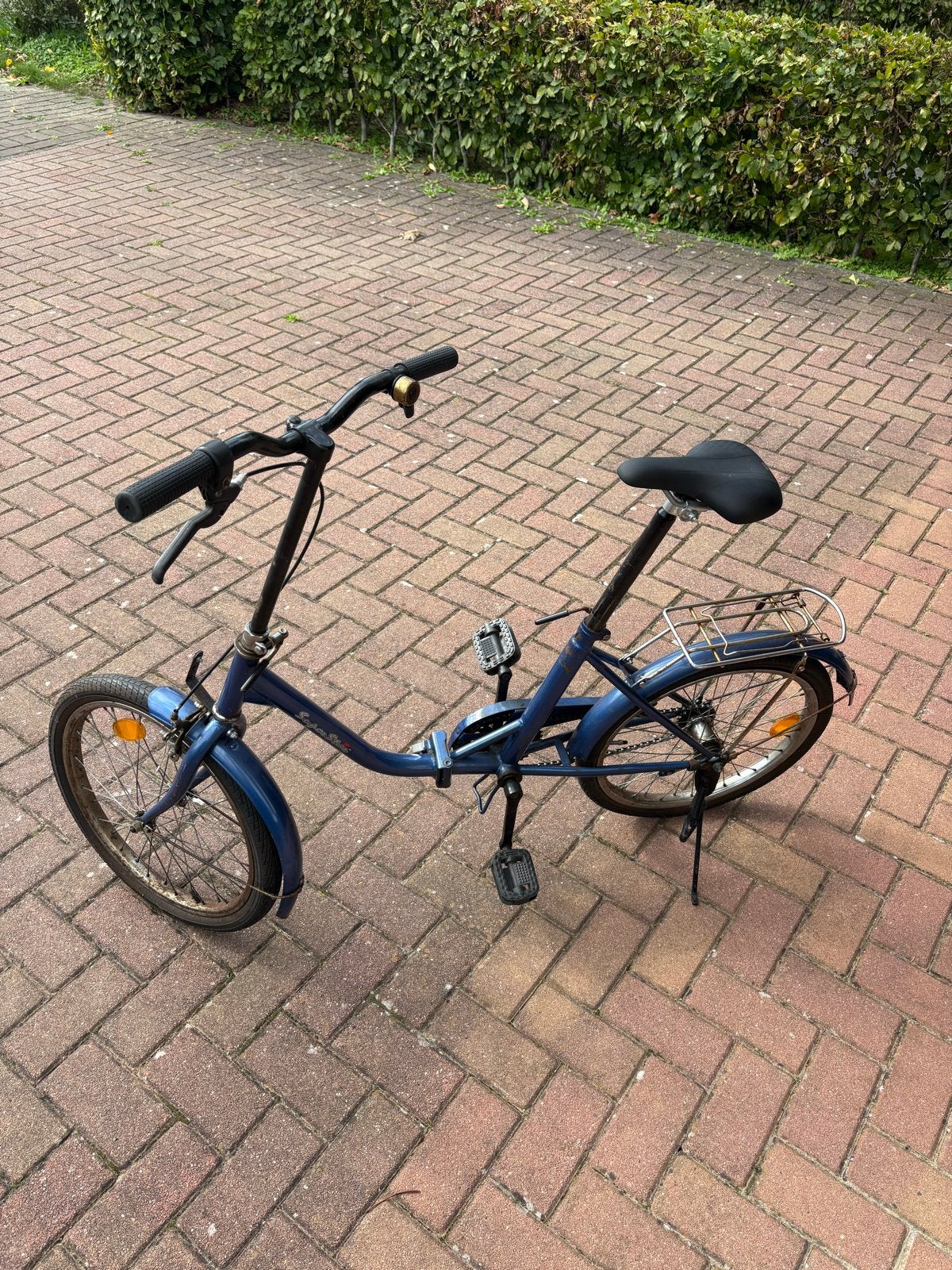 Opvouwbare fiets - banden moeten vervangen worden, Fietsen en Brommers, 20 inch of meer, Gebruikt, Totaal opvouwbaar, Ophalen