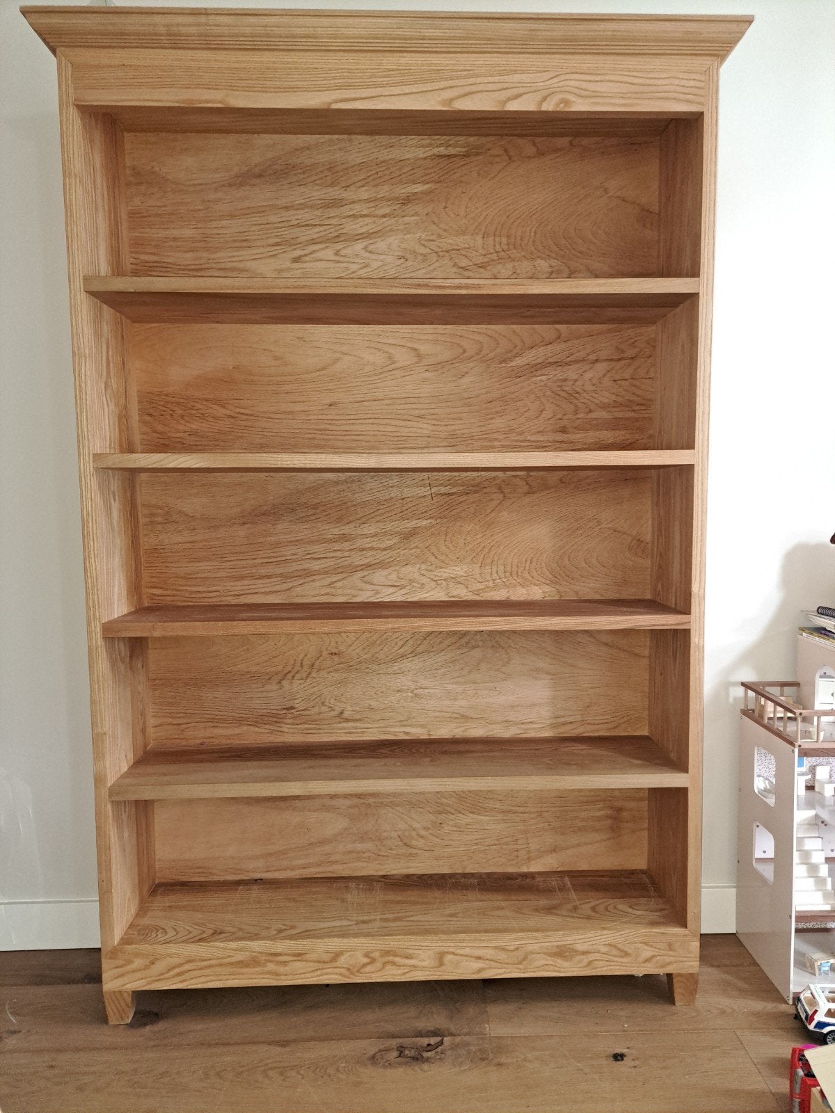 Massief essenhouten boekenkast met 5 planken, Ophalen, Met plank(en), 100 tot 150 cm, 200 cm of meer