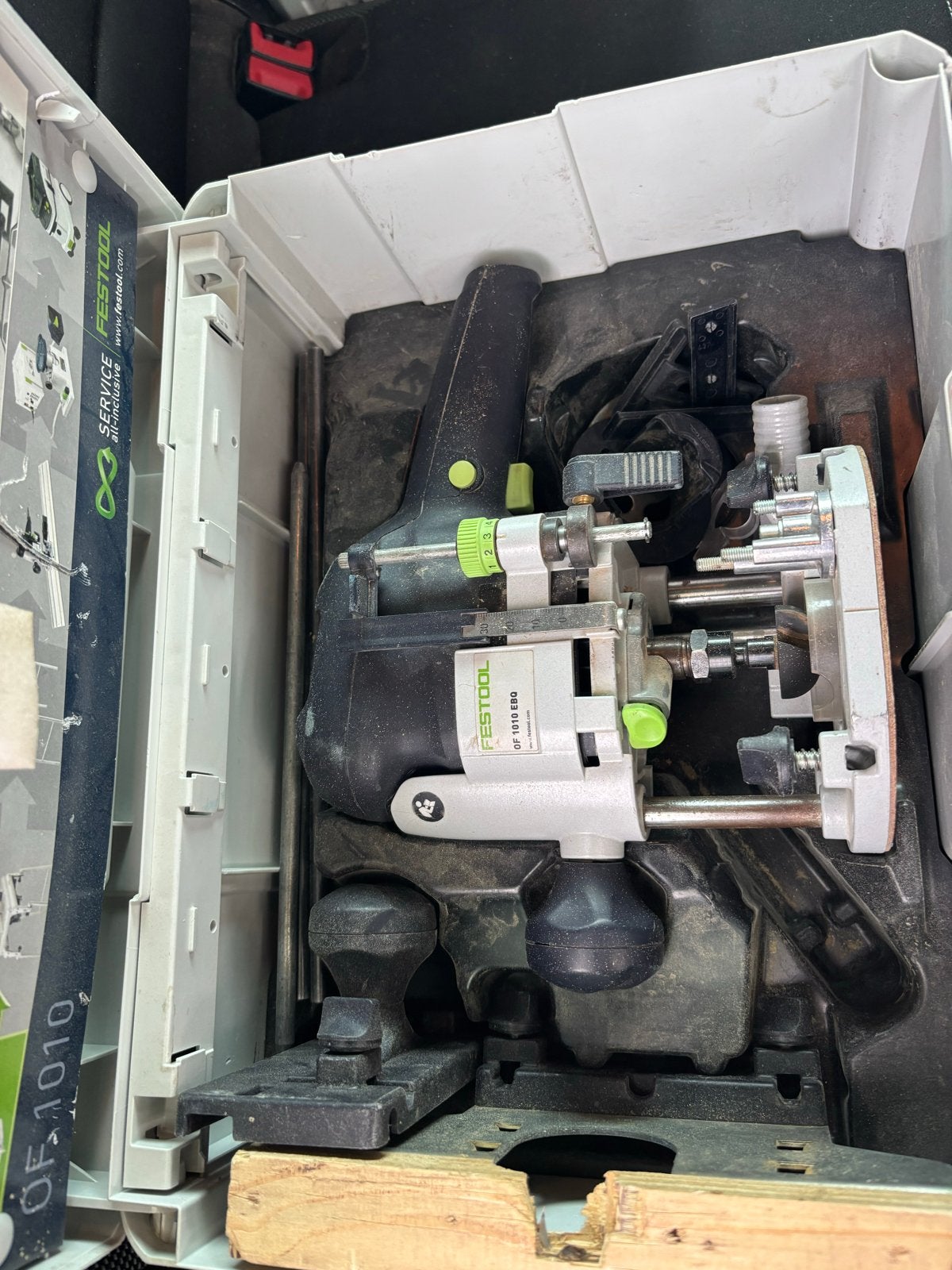 Festool Bovenfrees OF 1010 EQ - Perfect voor precisiewerk, Doe-het-zelf en Verbouw, Gereedschap | Freesmachines, Gebruikt, Elektrisch