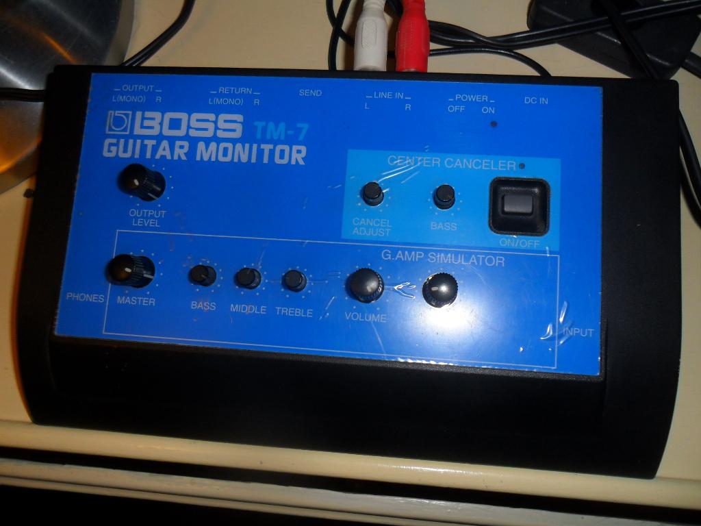 Retro Boss TM-7 guitar monitor uit de jaren negentig, Muziek en Instrumenten, Versterkers | Bas en Gitaar, Ophalen of Verzenden