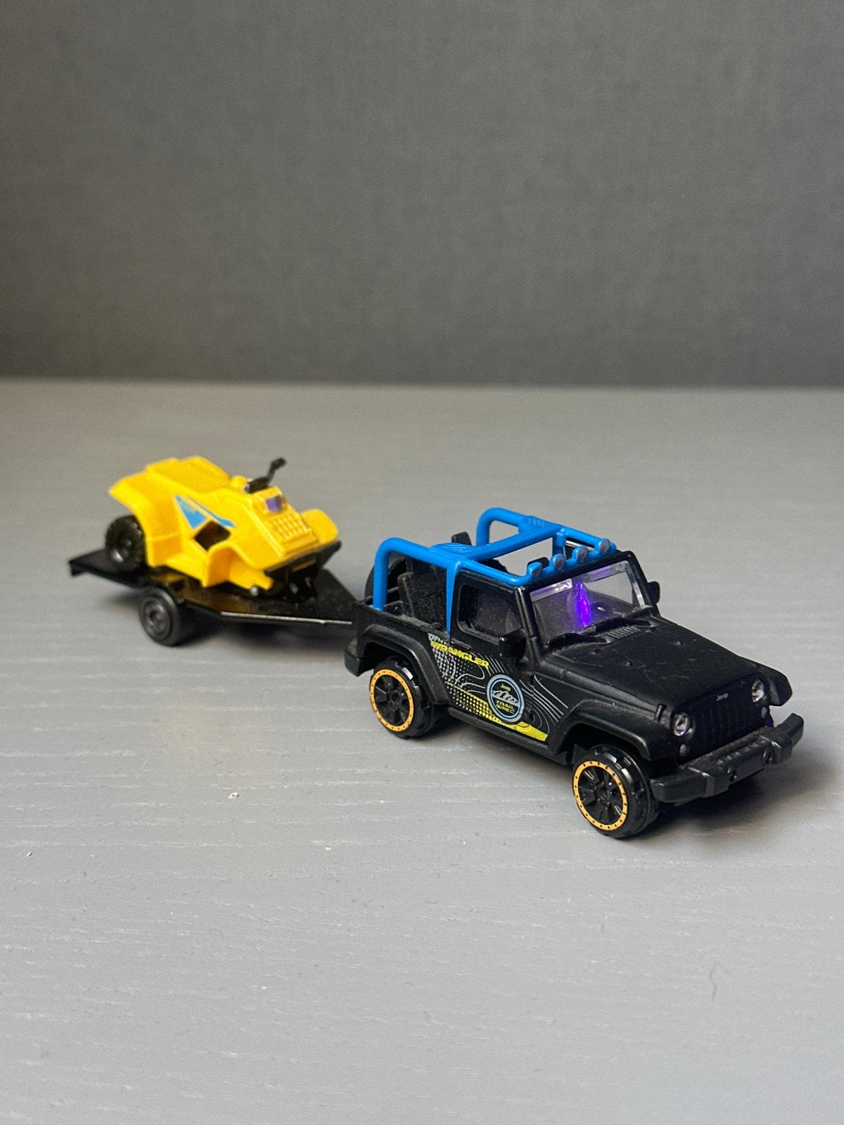 Majorette Jeep Wrangler met aanhanger en quad, Ophalen, Gebruikt