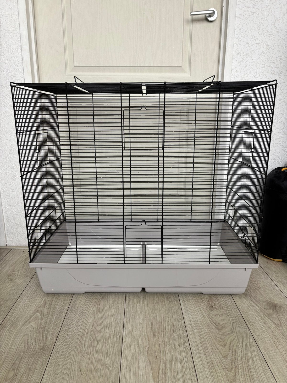 Grote vogelkooi 78cm breed, Dieren en Toebehoren, Ophalen, Zo goed als nieuw, Metaal, Vogelkooi