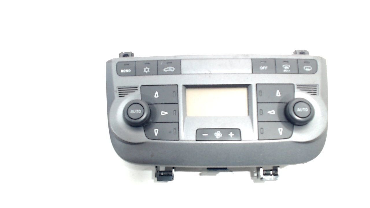 Bedieningspaneel kachel Fiat Punto, Auto-onderdelen, Onderdelen@venauto.nl, Van der Ven Autorecycling B.V., Gebruikt, Ettenseweg 76, 4706 PB Roosendaal, The Netherlands