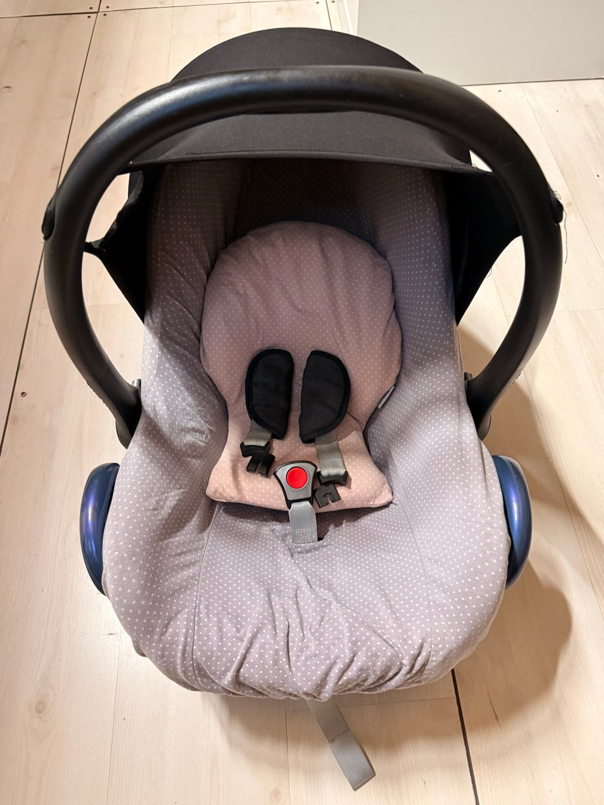 Maxi-Cosi autostoel met Isofix base - Zo goed als nieuw, Ophalen, Autogordel of Isofix, Zijbescherming, Zo goed als nieuw