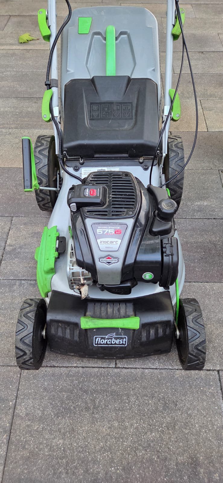 Florabest grasmaaier met elektrische start en benzine motor, Tuin en Terras, Grasmaaiers, Cirkelmaaier, Gebruikt, Elektrische starter
