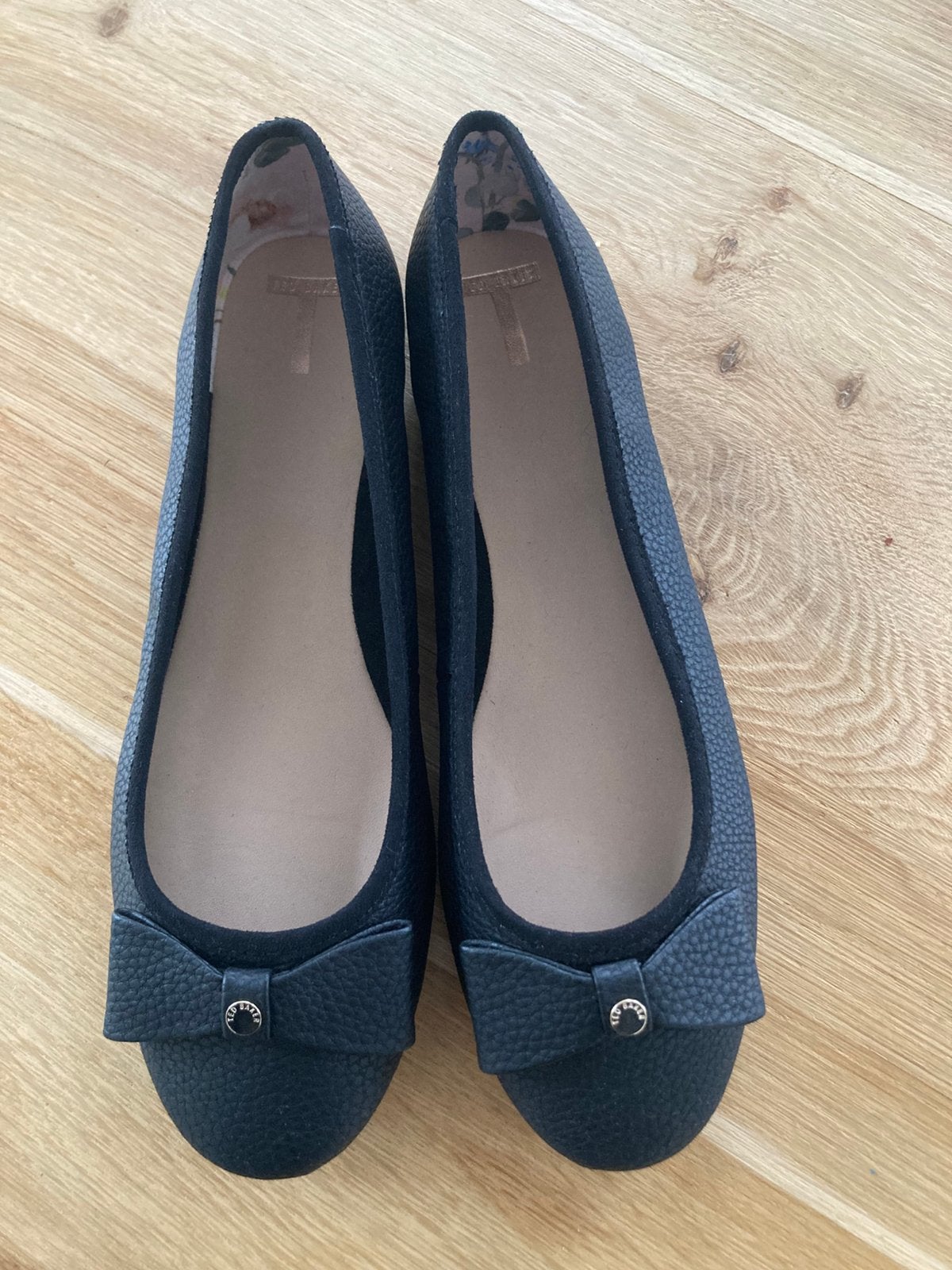 Ted Baker ballerina's maat 39 - Nieuw met mooie details, Ophalen of Verzenden, Nieuw, Zwart, Ballerina's