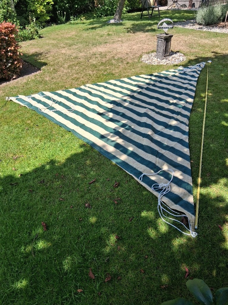 Driehoekig schaduwdoek, Ophalen, Zo goed als nieuw