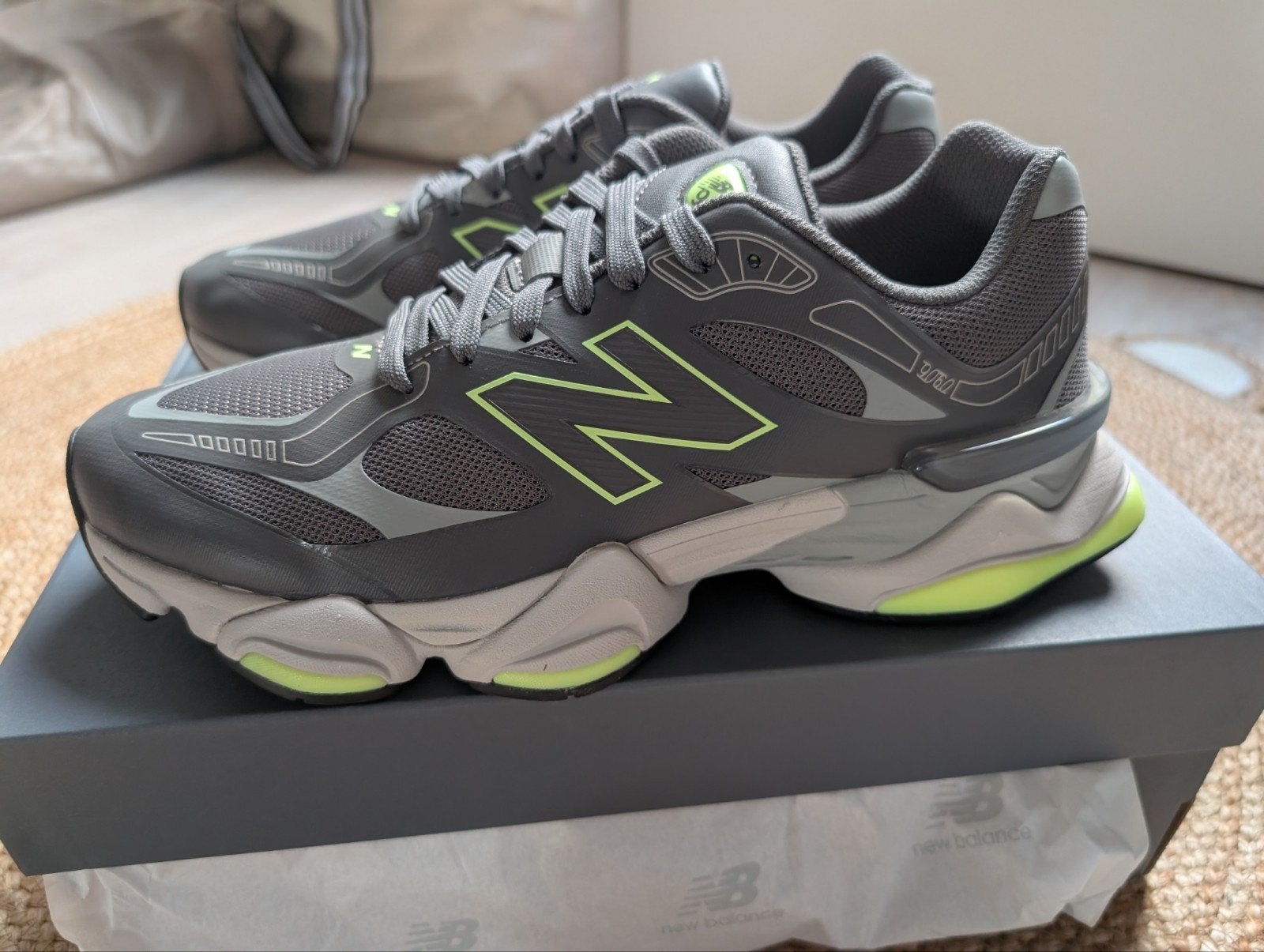 New Balance 9060 Castlerock Afterglow - Diverse maten, New Balance Athletics, Inc., New Balance, Customercare@newbalance.com, Overige kleuren