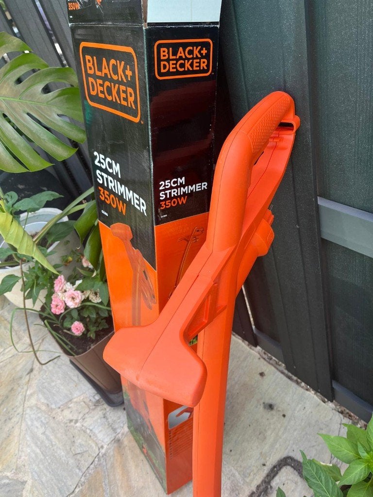 Black+Decker Grass Trimmer 25cm 350W_Electric Strimmer, Ophalen, Zo goed als nieuw, Minder dan 10 cm, BLack + Decker.