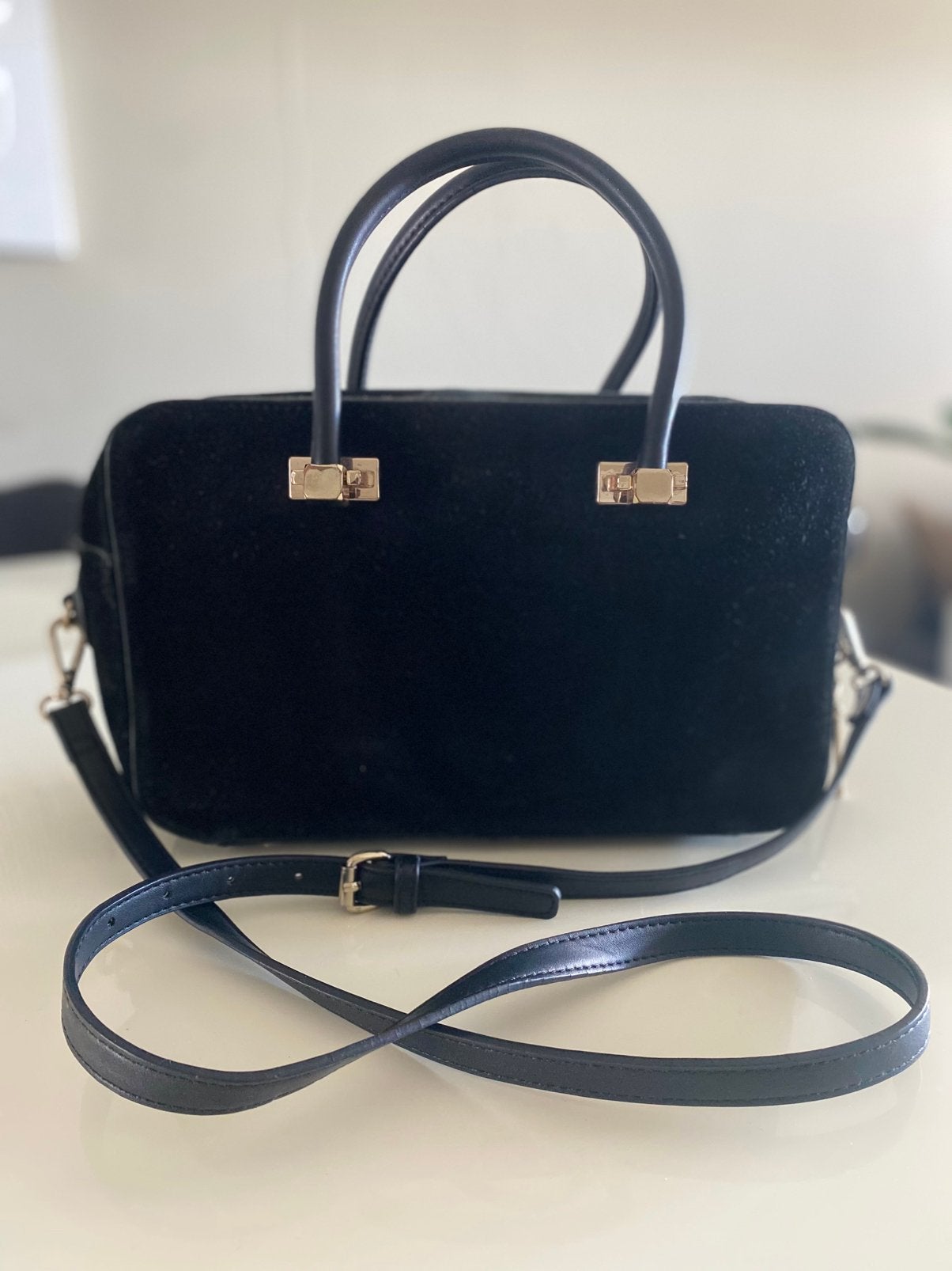 Zwarte suede tas, Ophalen, Zo goed als nieuw, Zwart, Handtas