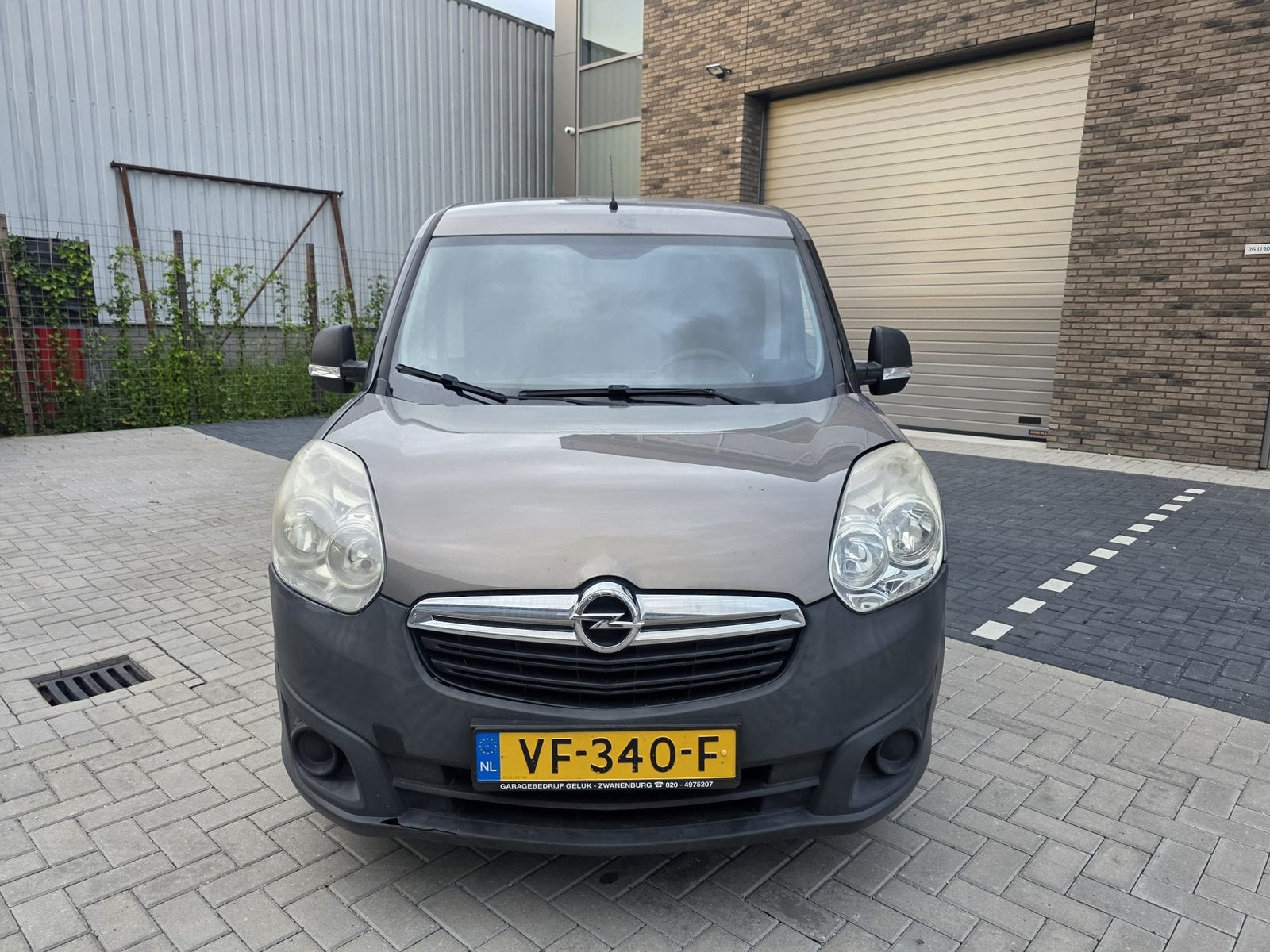 Opel combo L2 2013 1.6 Diesel, Auto's, Opel, Euro 5, Stof, 4 cilinders, Metallic lak