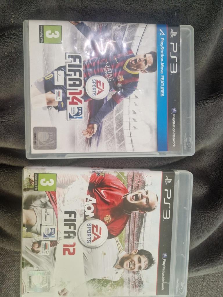 FIFA 12 en fifs 14, Ophalen of Verzenden, Zo goed als nieuw, Sport, 3 spelers of meer