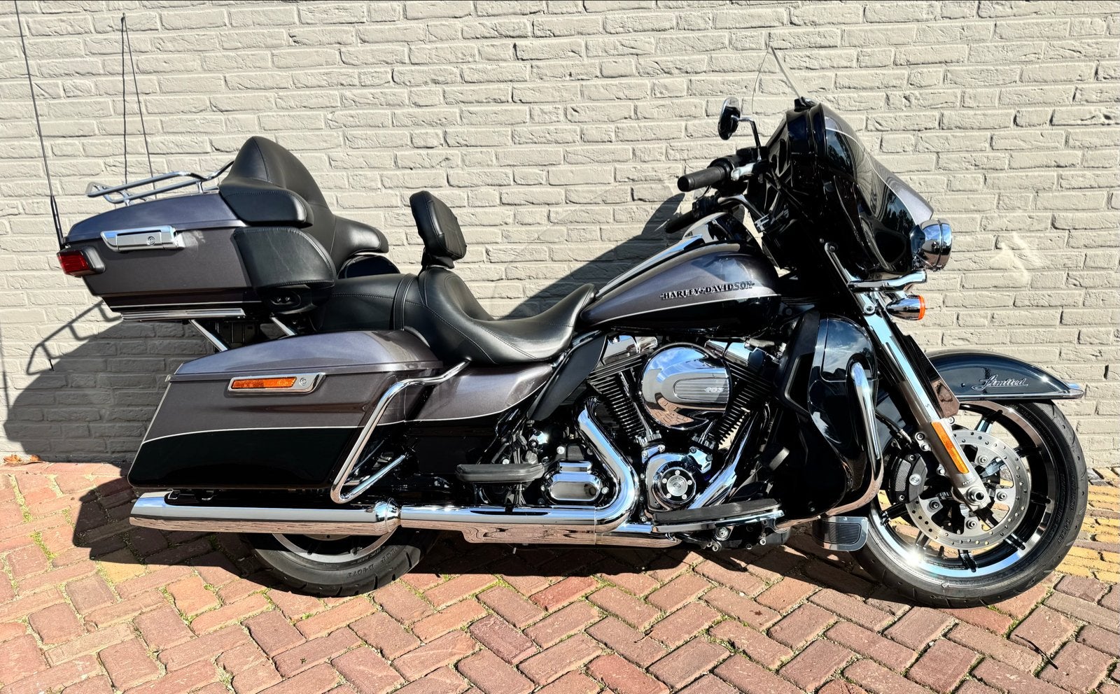 Harley-Davidson Electra Glide Ultra Limited - Luxe Toermotor, 2 cilinders, 1690 cc, Motorrijbewijs A, Gebruikt