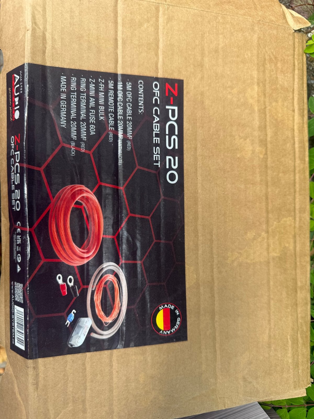 Caliber X600.4 Versterker met Z-PCS 20 OFC Kabelset, Ophalen of Verzenden, Nieuw