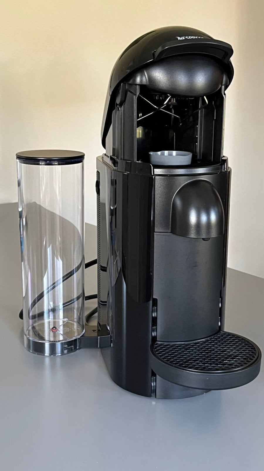 Nespresso Vertuo zwart, Ophalen, Zo goed als nieuw