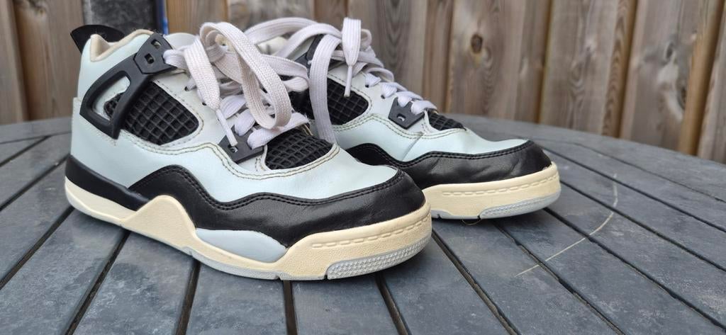 Nike air jordan 4 retro GS, Kinderen en Baby's, Kinderkleding | Schoenen en Sokken, Jongen of Meisje, Schoenen, Ophalen of Verzenden