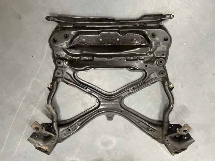 Subframe van een Audi A4, Auto-onderdelen, Ophanging en Onderstel, Audi, Gebruikt, 3 maanden garantie, Ophalen of Verzenden