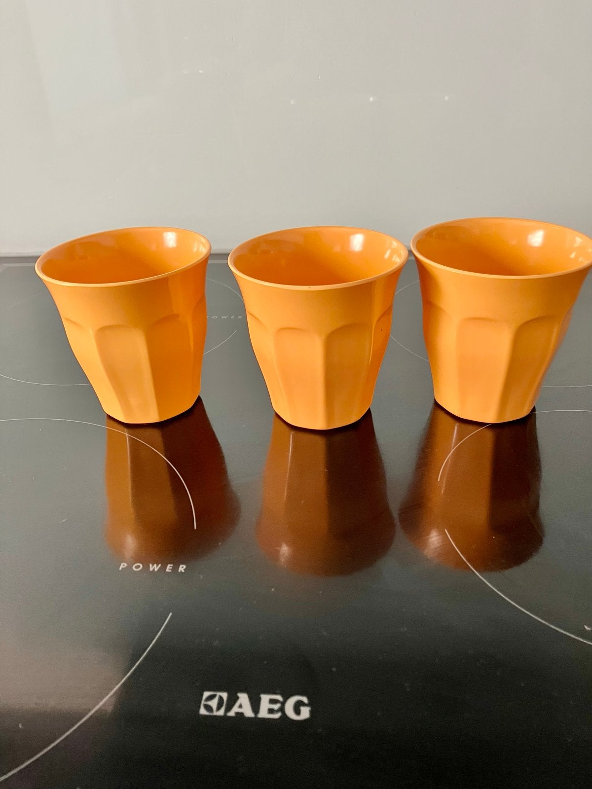 3 HEMA bekers - Oranje kunststof bekers, Overige typen, Kunststof, Ophalen of Verzenden, Zo goed als nieuw