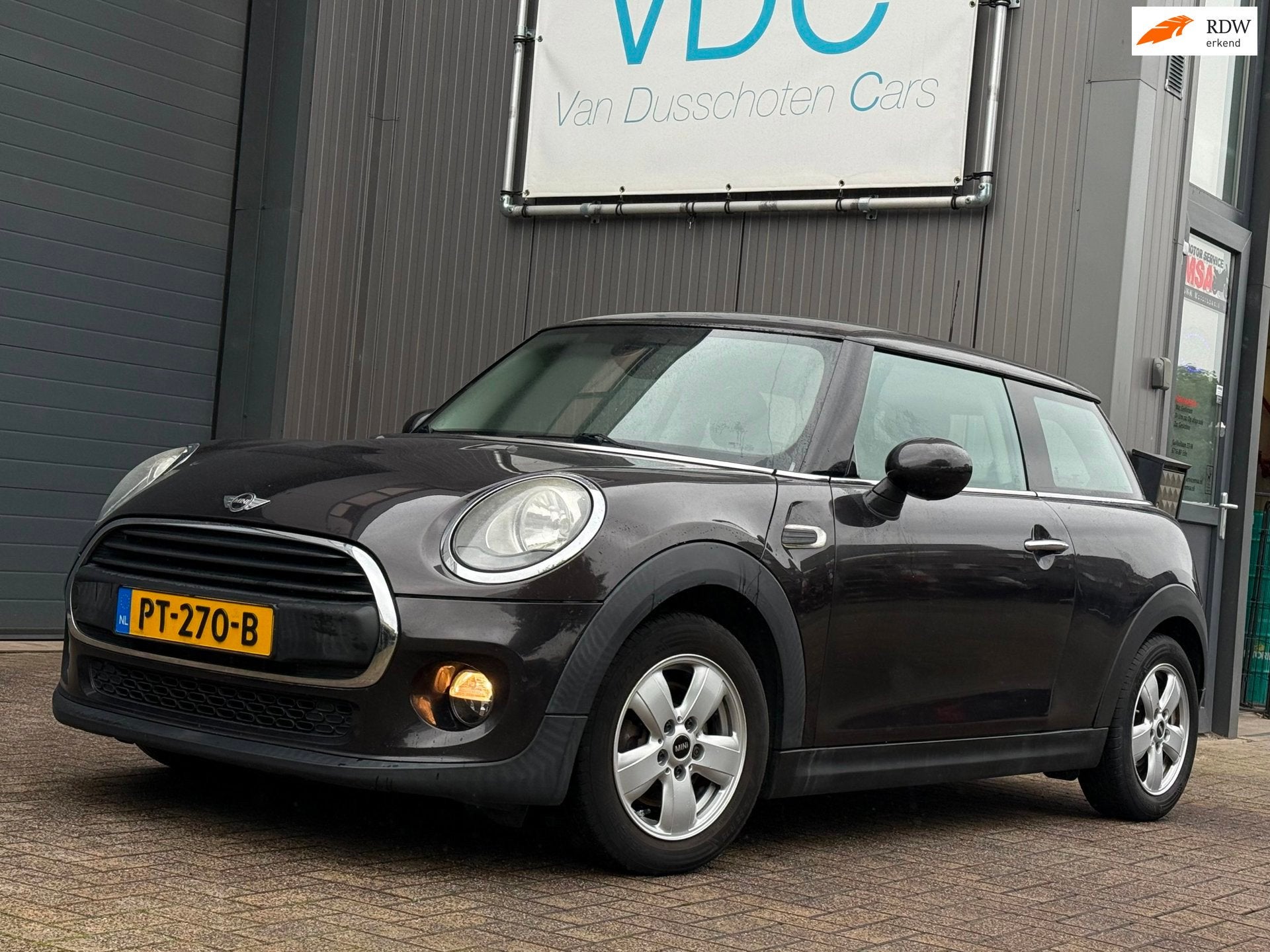 Mini 3-Deurs 1.2 One Pepper | Stoelverwarming | Nieuwe APK, Voorwielaandrijving, Stof, Gebruikt, Bruin